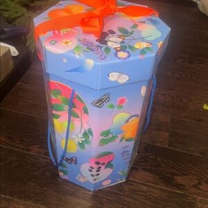 Lush bath “Lush Life” holiday limited edition Whooli Chen BOX ONLY